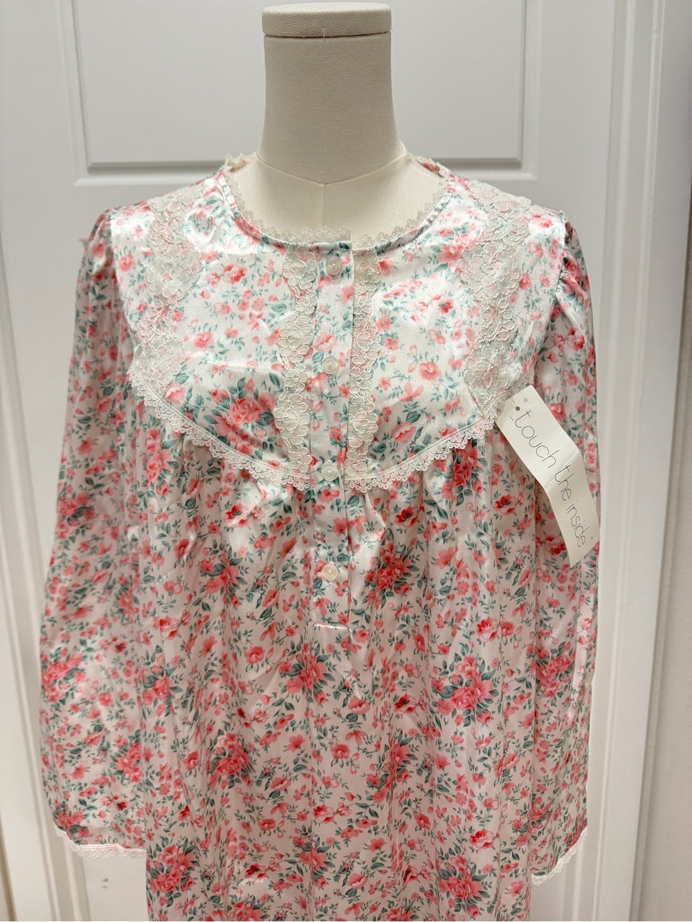 Miss Elaine Floral Long Nightgown with Lace Yoke - Picture 3 of 7